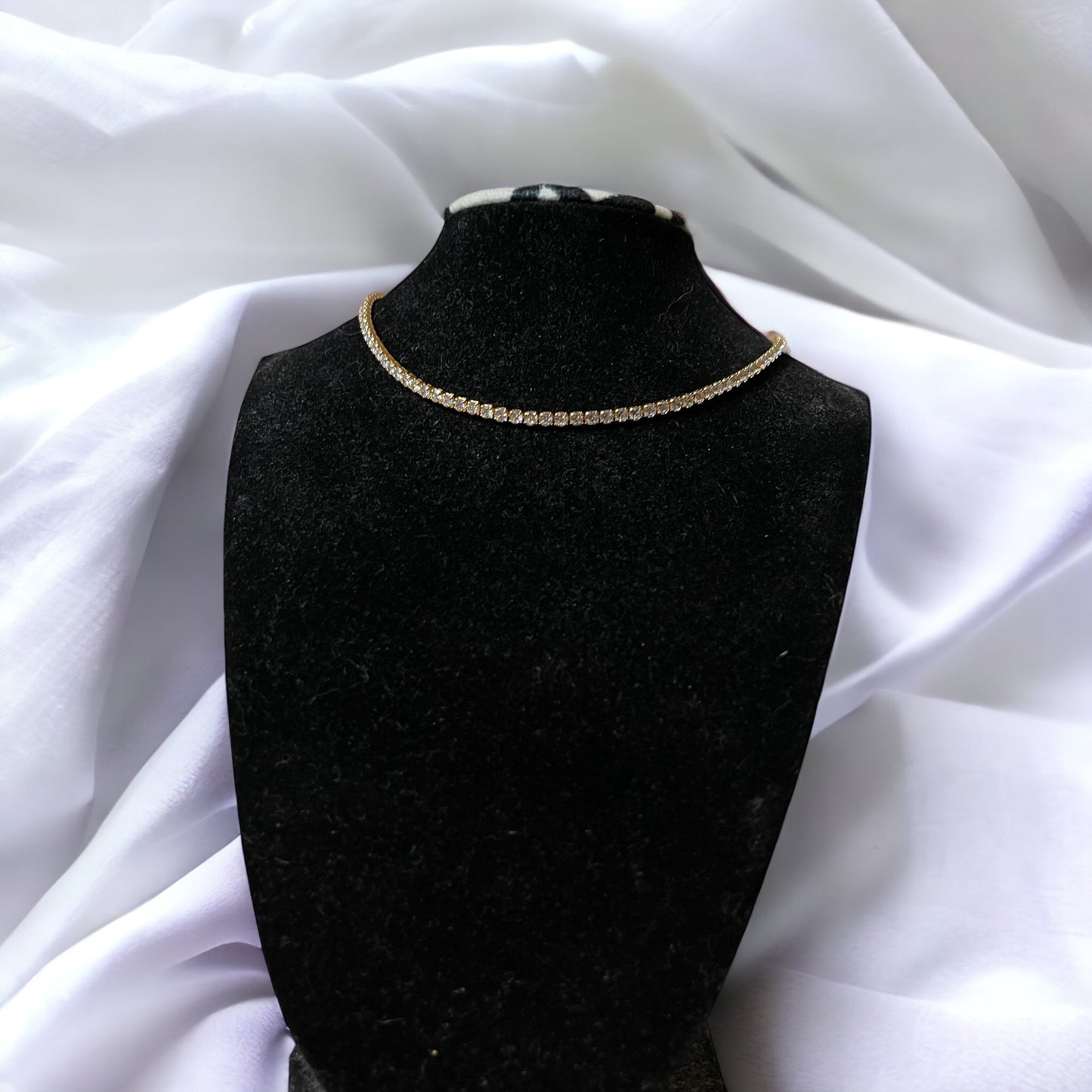 Night out choker